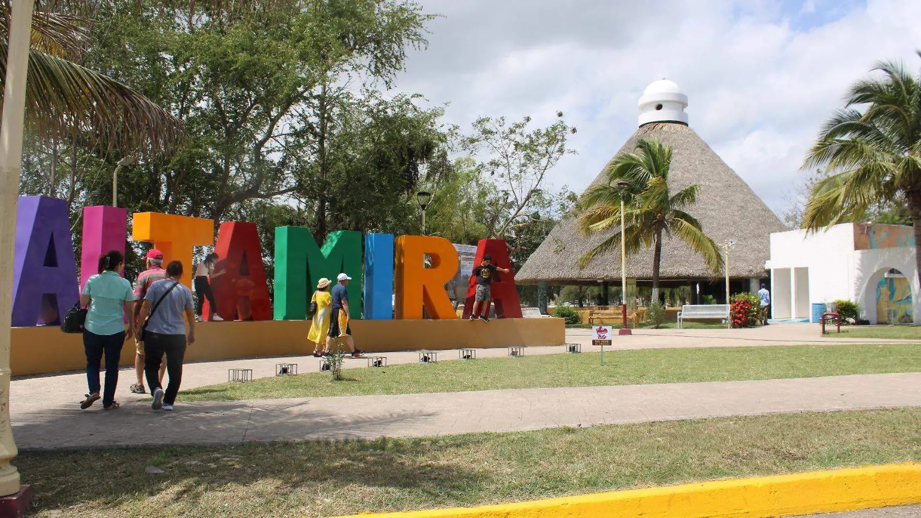 El alcalde busca que los visitantes disfruten los diversos sitios atractivos que existen en la zona centro de la ciudad